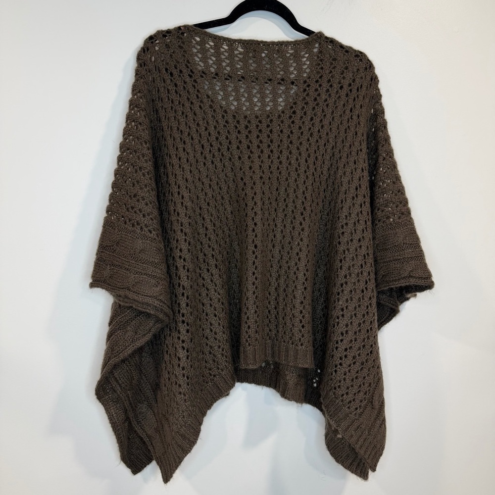 BCBGmaxazria Wool Blend Poncho Sweater Brown Open Knit Front Pockets Size S/M - Picture 2 of 6
